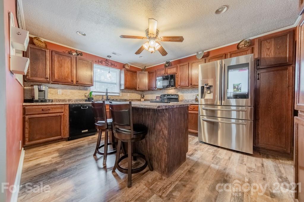 1804 Mayberry Road Dallas, NC 28034 - Photo 8 of 42 Gallery Image 8