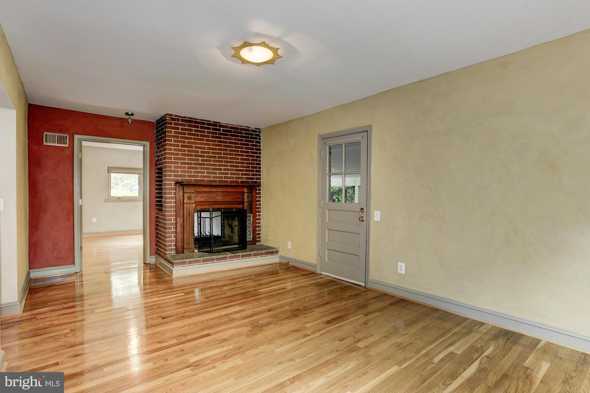 3035 Castle Road Falls Church, VA 22044 - Photo 8 of 24 Family Room