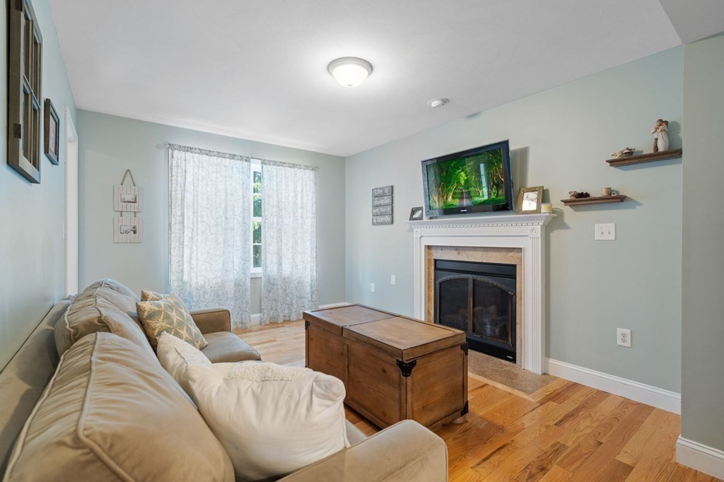 1261 Main Street Reading, MA 01867 - Photo 14 of 33 Gallery Image 14