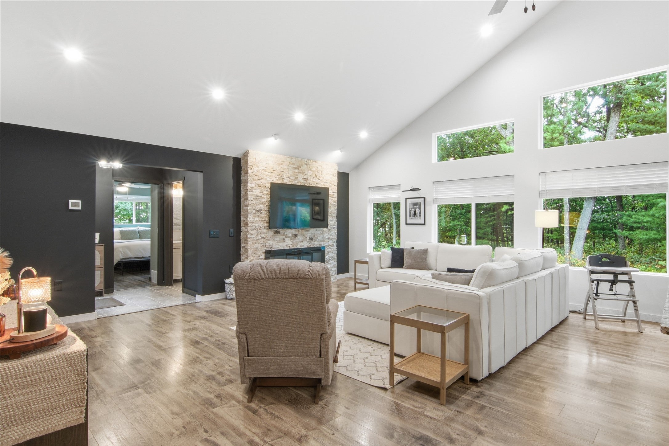 6040 Sandstone Road Eau Claire, WI 54701 - Photo 25 of 46 Gallery Image 25