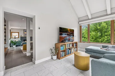 $995,000 | 747 Kenwood Parkway, Minneapolis, MN 55403
