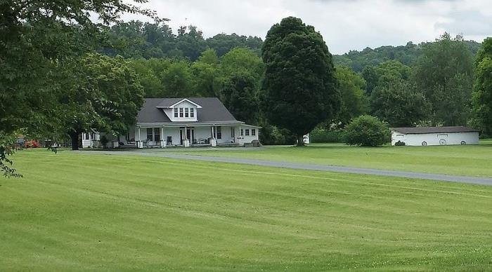 2199 West Trace Creek Road Waverly, TN 37185 - Photo 2 of 7