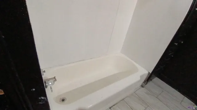 $2,000 | Undisclosed Address, Baton Rouge, LA 70805