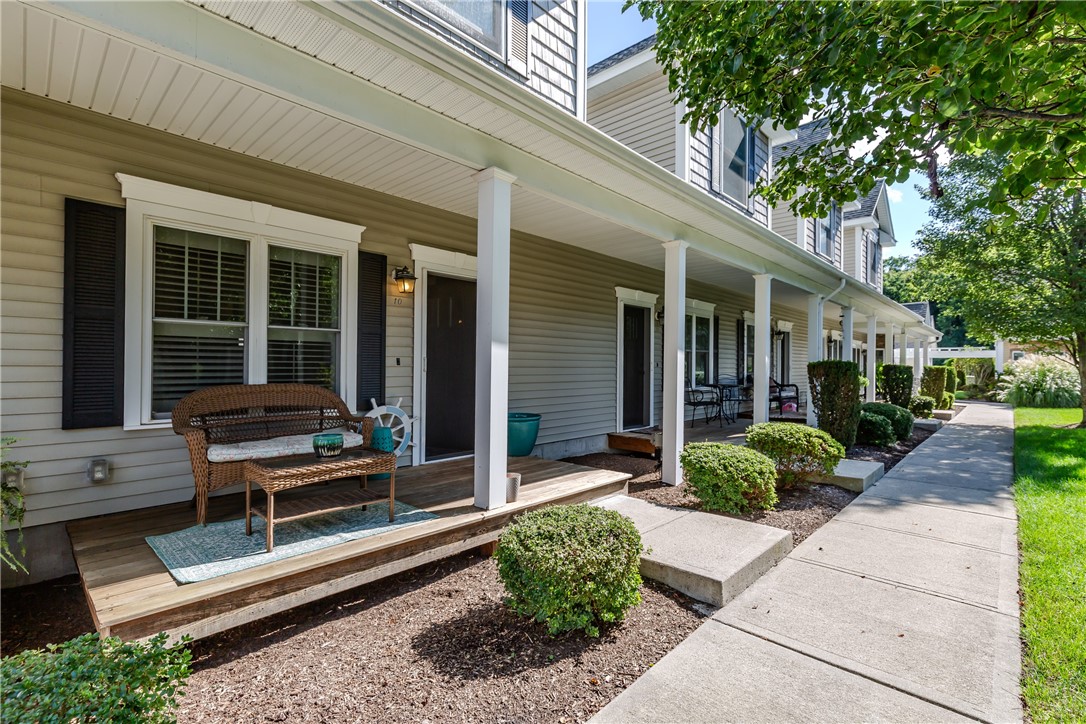 301 West Shore Road, Unit 10 Warwick, RI 02889 - Photo 23 of 28 Back deck
