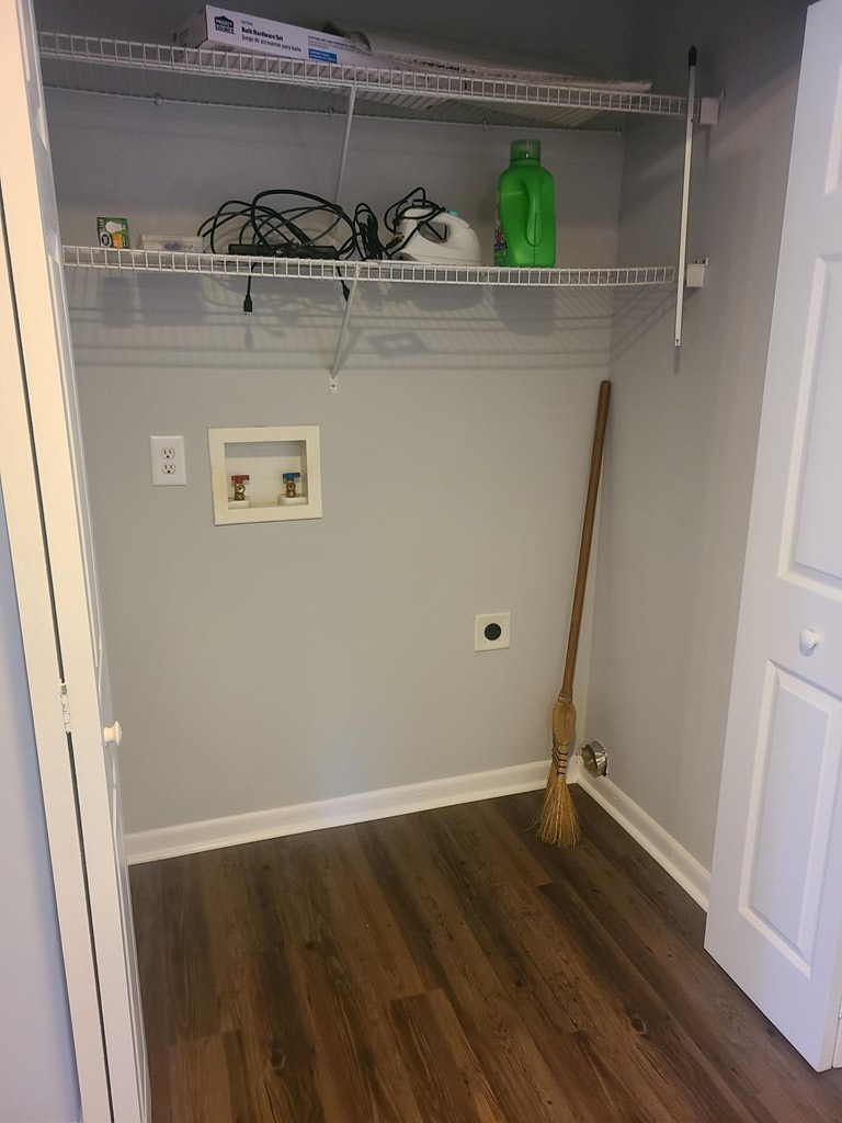 1340 Cloverdale Road Columbus, GA 31904 - Photo 8 of 23 Laundry