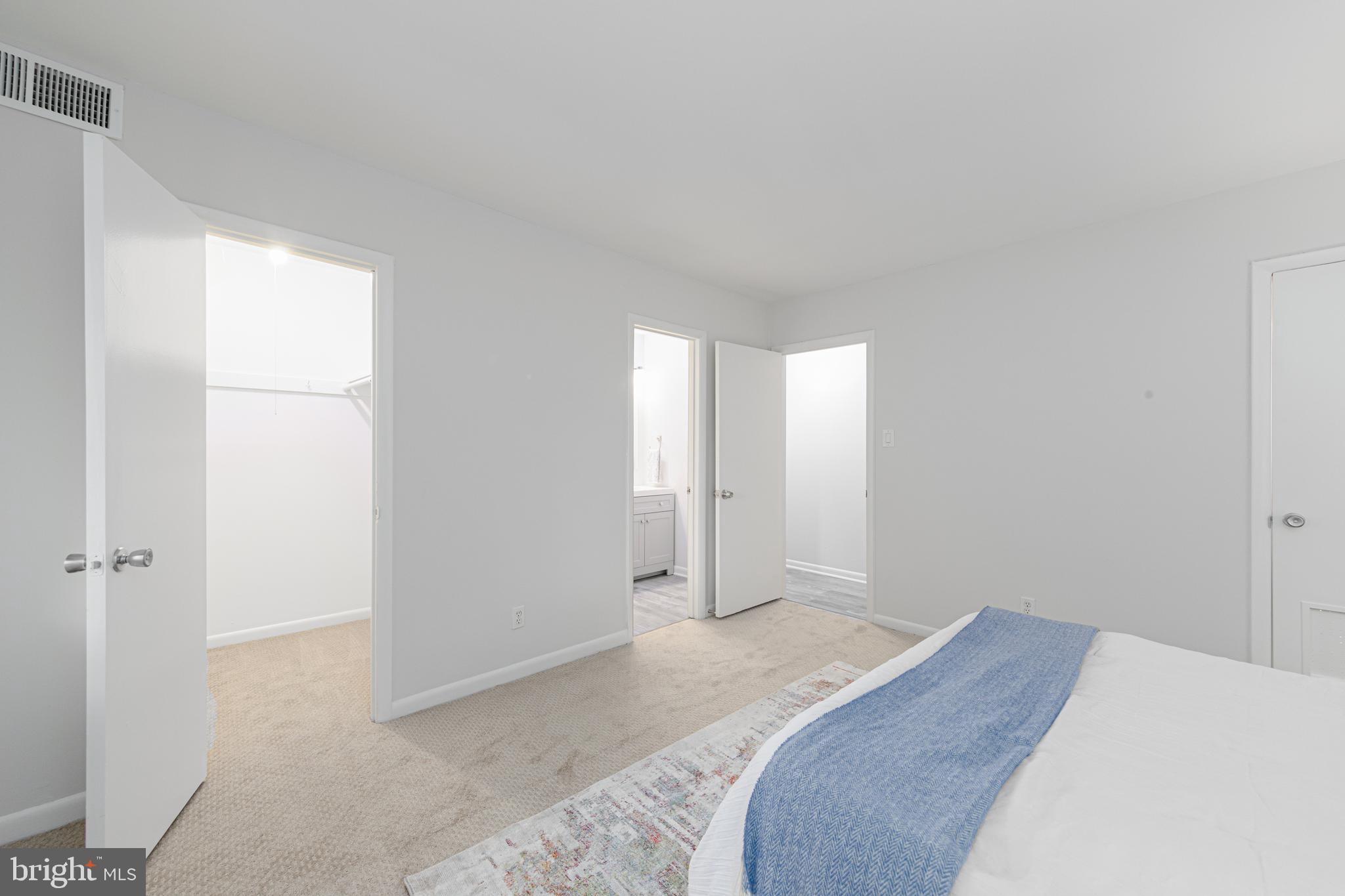 11623 Vantage Hill Road, Unit 22C Reston, VA 20190 - Photo 18 of 34 Walk-in closet