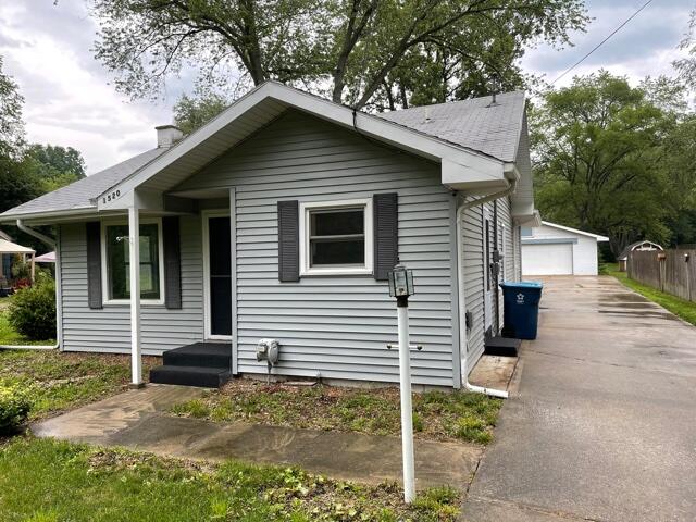 1520 Nazareth Road Kalamazoo, MI 49048 - Photo 1 of 30 IMG_4820