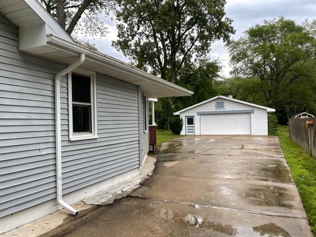 1520 Nazareth Road Kalamazoo, MI 49048 - Photo 2 of 30 IMG_4821
