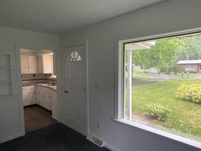 1520 Nazareth Road Kalamazoo, MI 49048 - Photo 5 of 30 IMG_4830