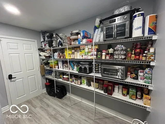 $369,000 | 9982 Big Bend Drive, Indianapolis, IN 46234