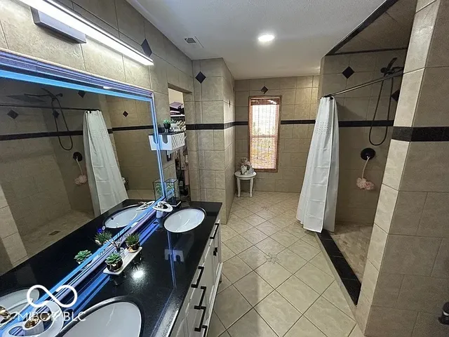 $369,000 | 9982 Big Bend Drive, Indianapolis, IN 46234