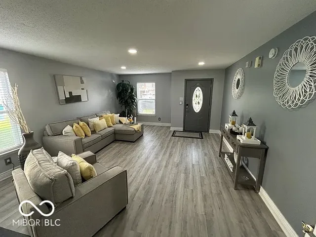 $369,000 | 9982 Big Bend Drive, Indianapolis, IN 46234