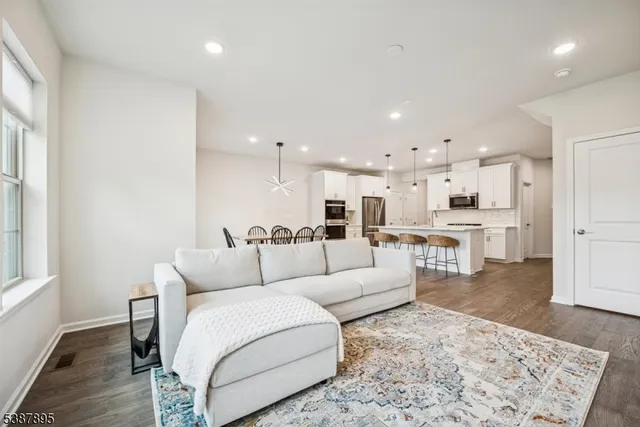 $835,000 | 29 Lilac Drive, Warren, NJ 07059