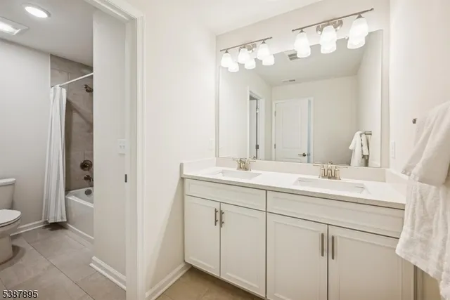 $835,000 | 29 Lilac Drive, Warren, NJ 07059