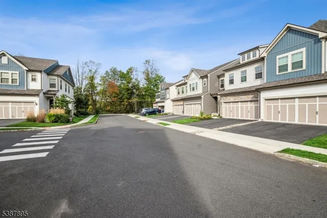 $835,000 | 29 Lilac Drive, Warren, NJ 07059