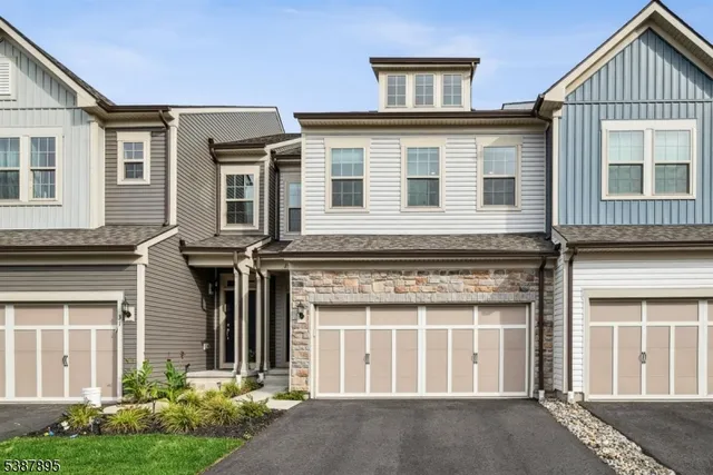 $835,000 | 29 Lilac Drive, Warren, NJ 07059