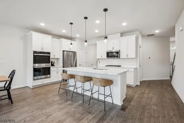 $835,000 | 29 Lilac Drive, Warren, NJ 07059