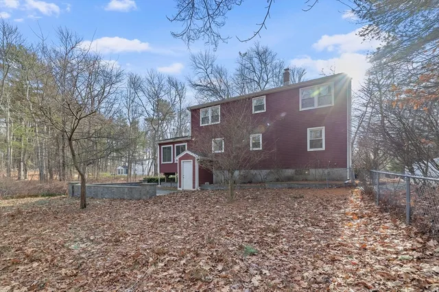 $600,000 | 119 Middlesex Street, Millis, MA 02054