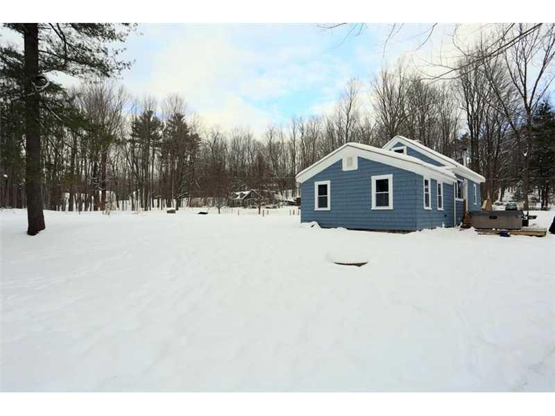 10 Hardy Road Falmouth, ME 04105 - Photo 5 of 35 Exterior Back.