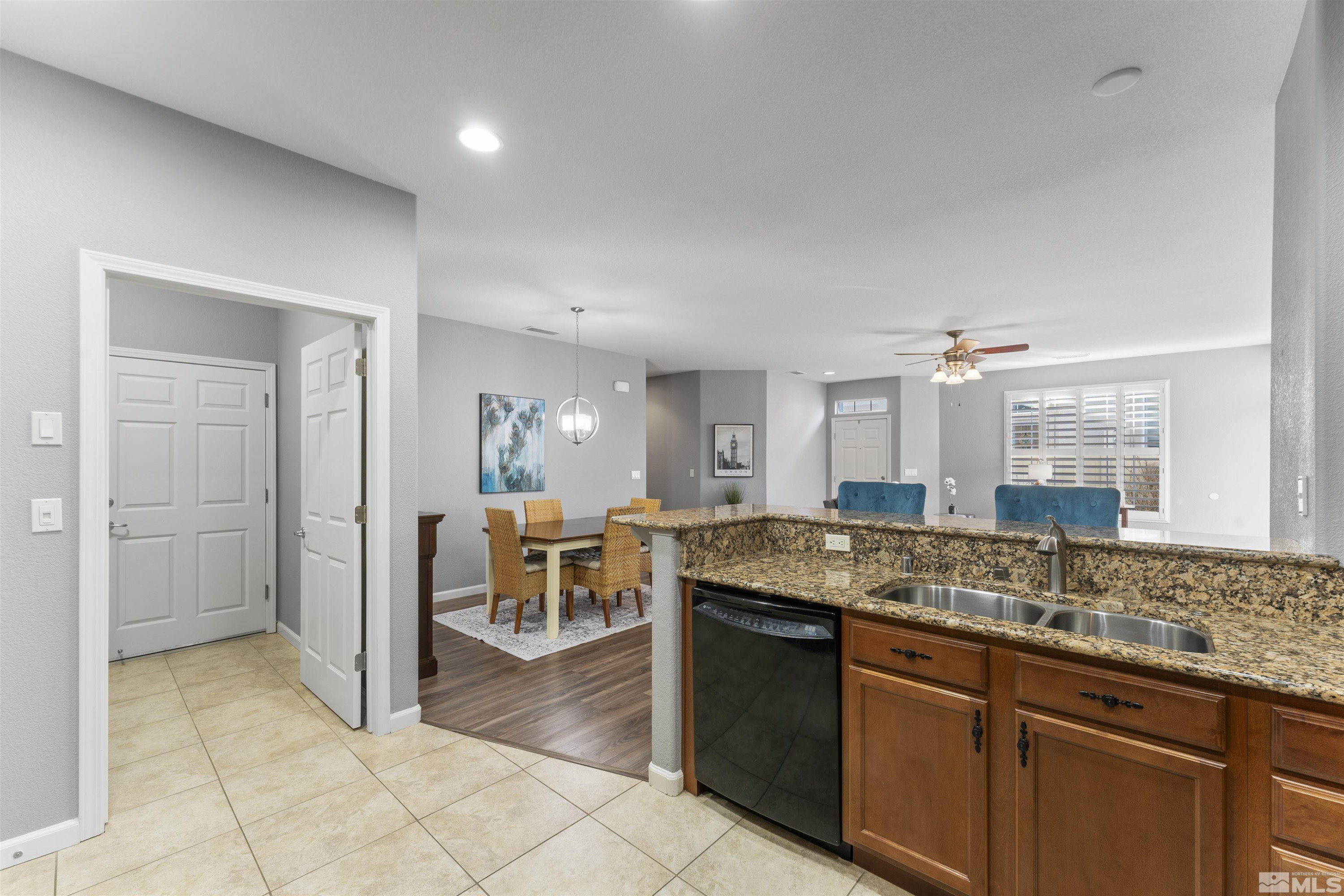 11055 Lamour Lane Reno, NV 89521 - Photo 15 of 40 Photo 15