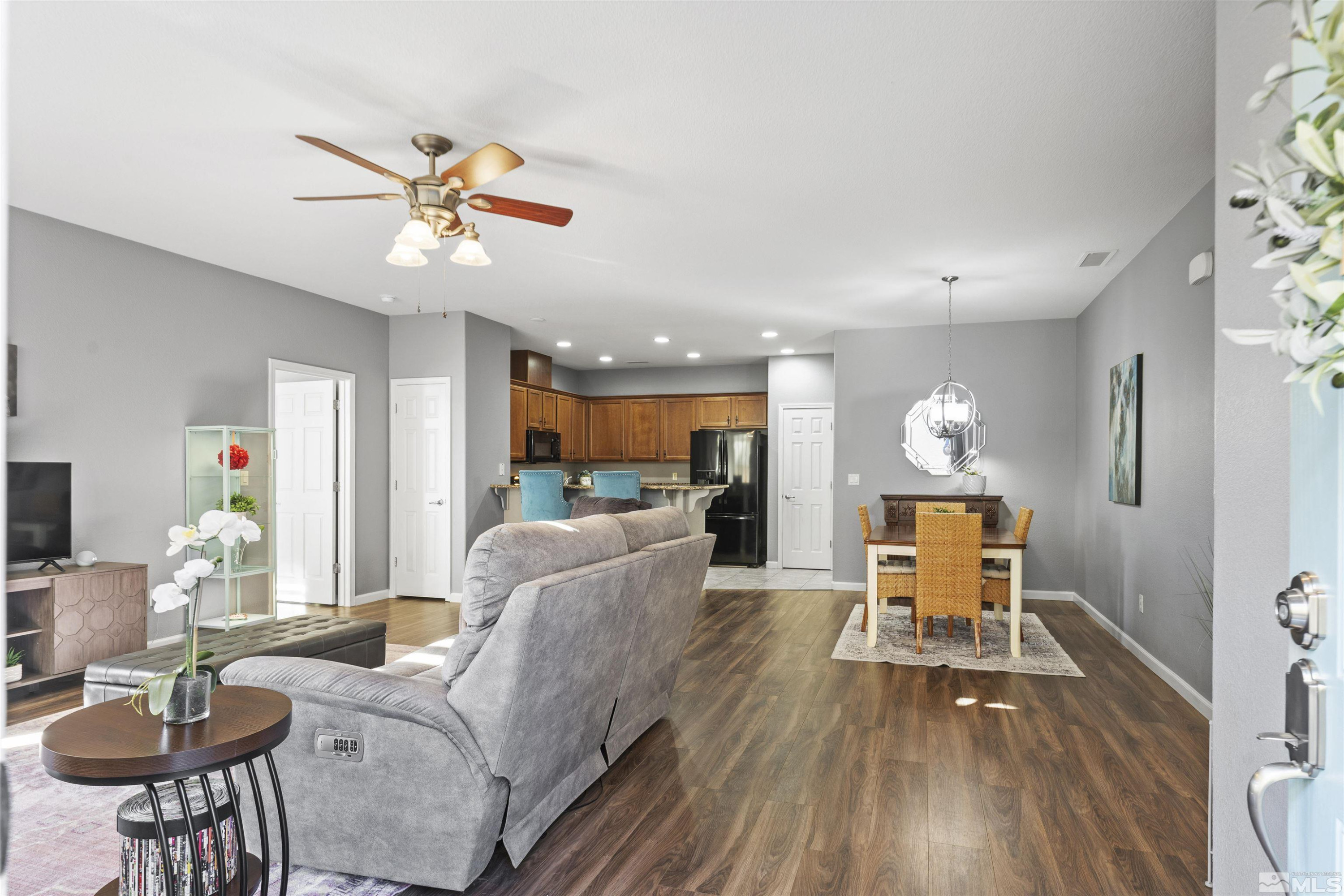 11055 Lamour Lane Reno, NV 89521 - Photo 4 of 40 Photo 4
