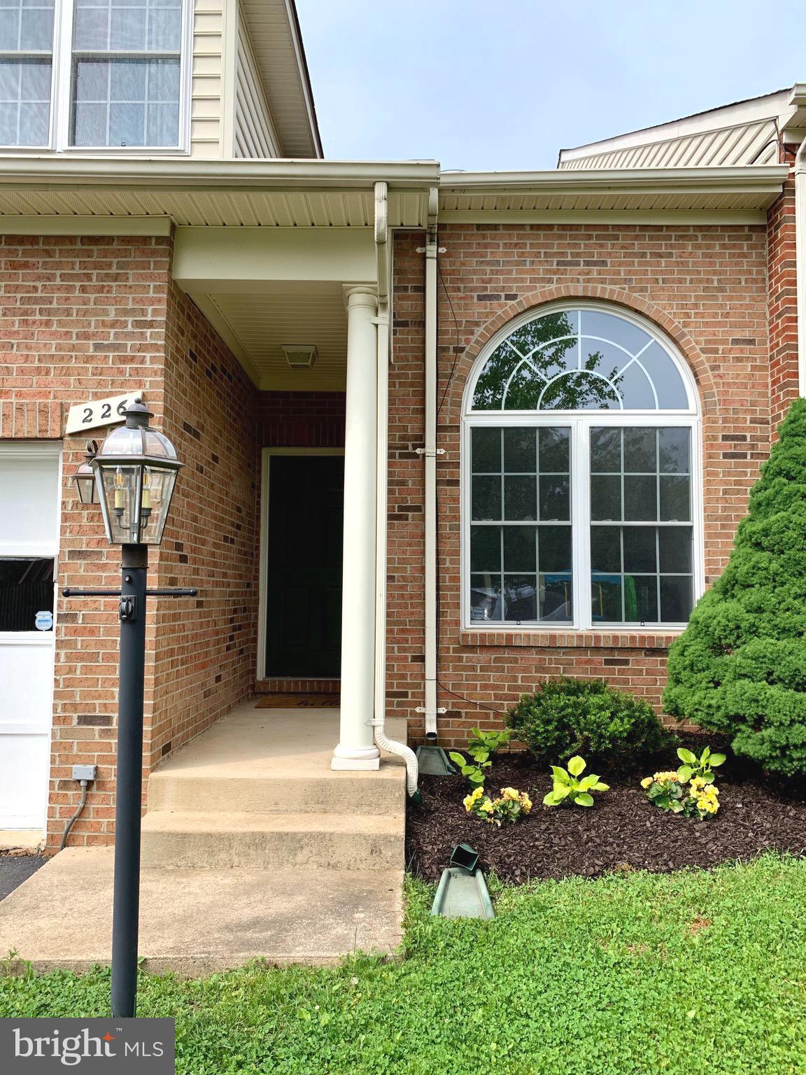 226 West Ridge Court Warrenton, VA 20186 - Photo 2 of 43 Covered concrete porch