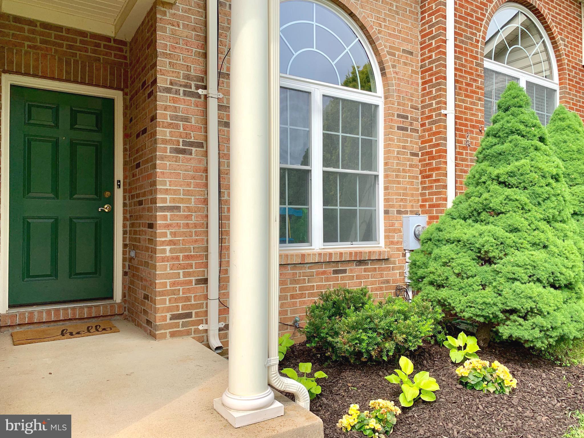 226 West Ridge Court Warrenton, VA 20186 - Photo 3 of 43 Brick entry with column