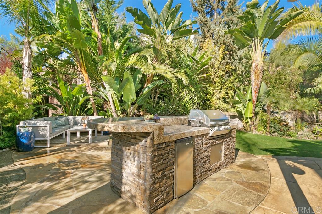 2346 Lapis Road Carlsbad, CA 92009 - Photo 13 of 25