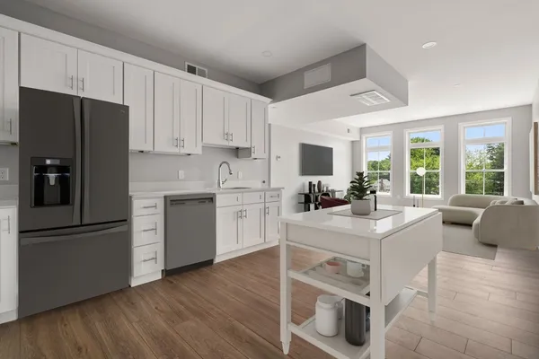 $4,200 | 596 North, Unit 206, Stoneham, MA 02180