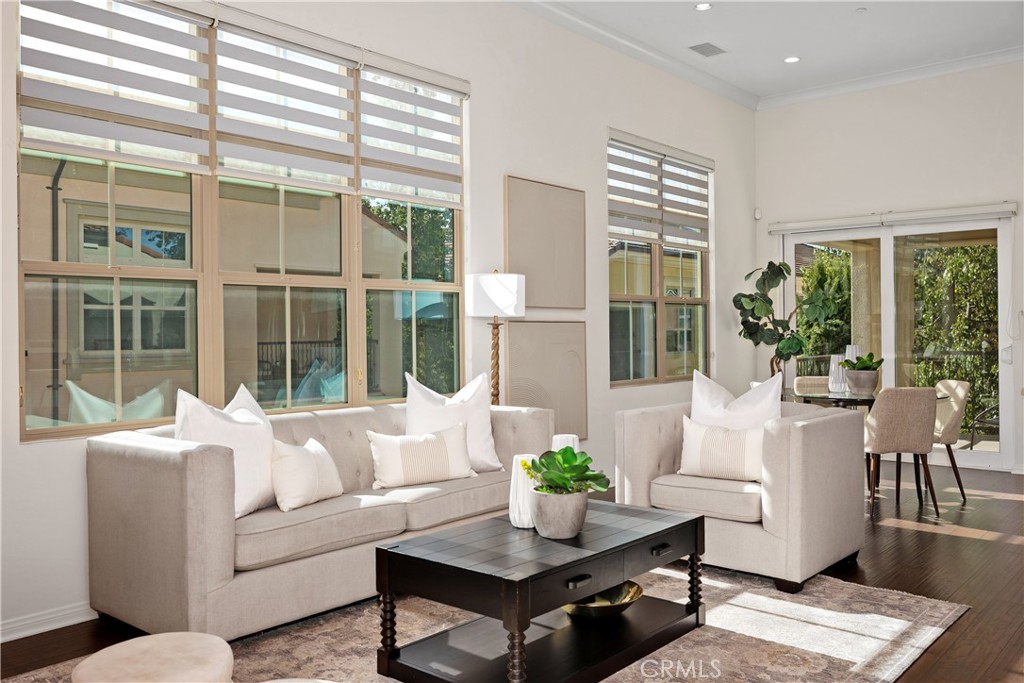 86 Mayfair Irvine, CA 92620 - Photo 5 of 46