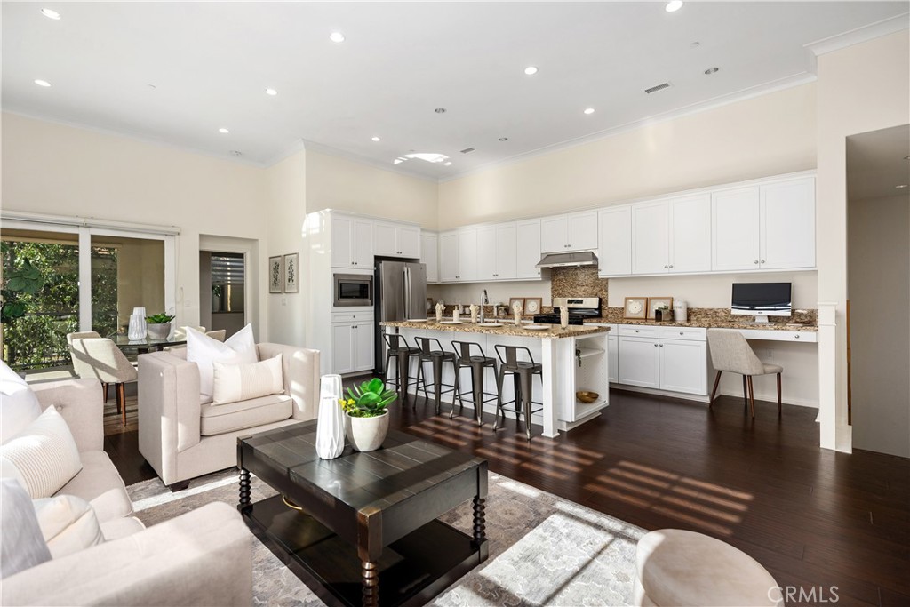 86 Mayfair Irvine, CA 92620 - Photo 6 of 46
