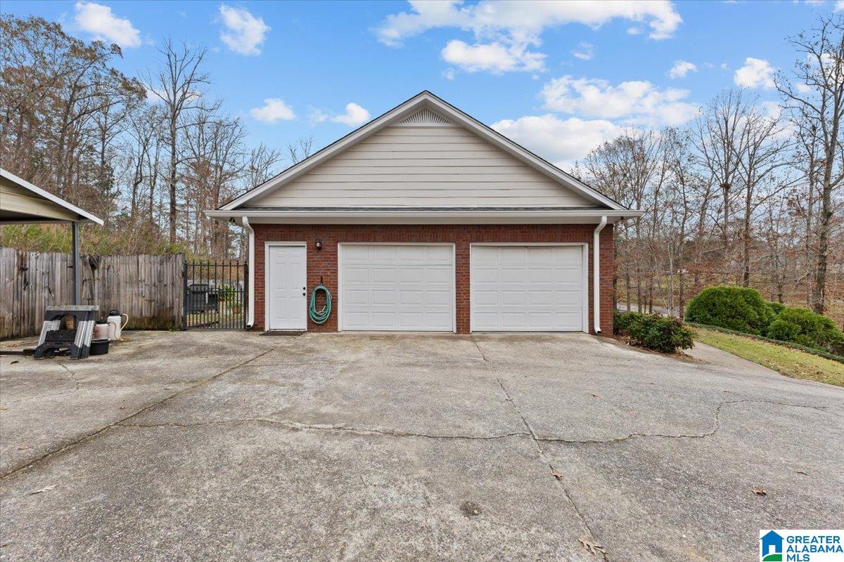 258 Lakeshore Loop Oneonta, AL 35121 - Photo 37 of 48
