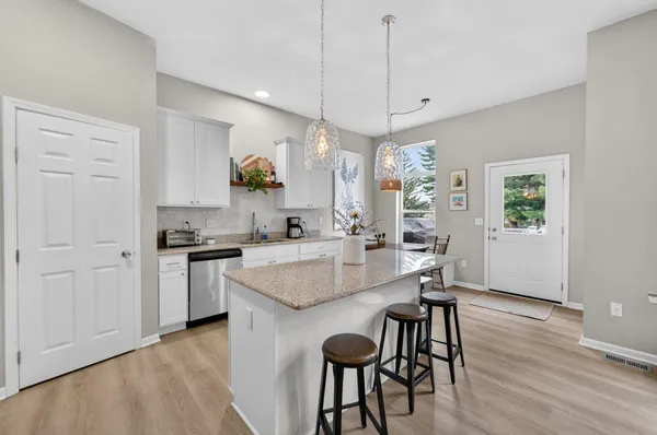 $529,900 | 381 Bell View Avenue, Belleville, WI 53508