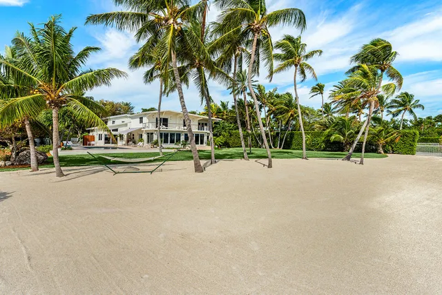 $8,490,000 | 198 Lowe Street, Tavernier, FL 33070