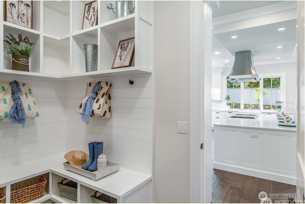 2121 109th Avenue Southeast Bellevue, WA 98004 - Photo 28 of 40