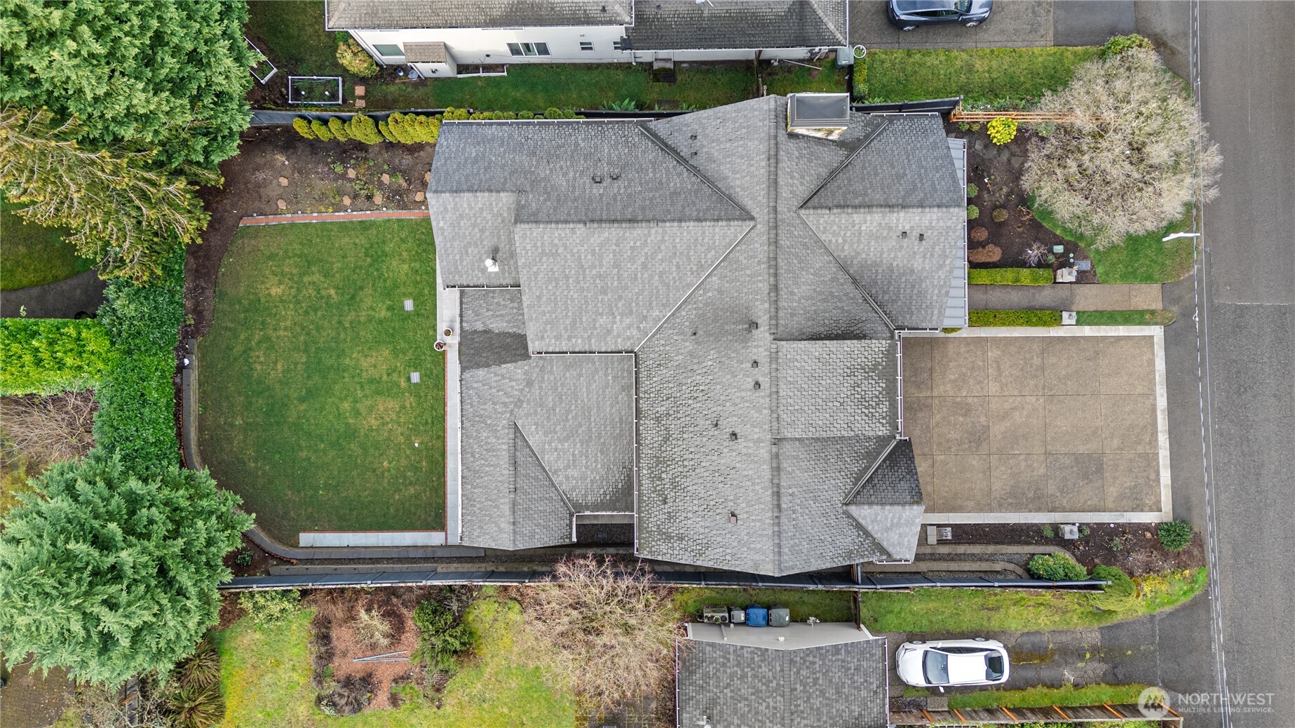 2121 109th Avenue Southeast Bellevue, WA 98004 - Photo 34 of 40