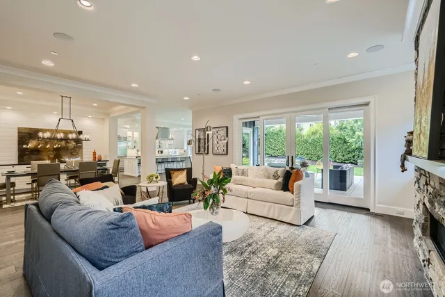 $4,150,000 | 2121 109th Avenue Southeast, Bellevue, WA 98004