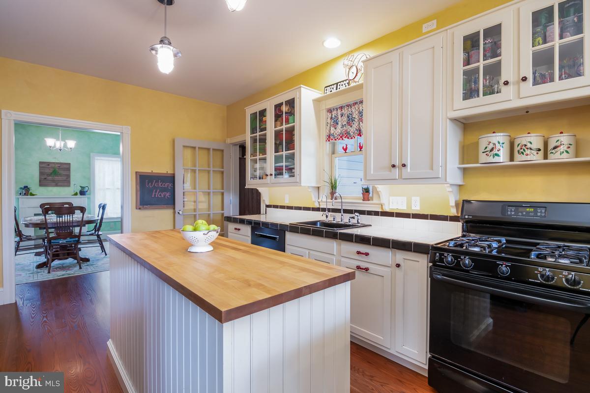 2350 Hopewell Road Elverson, PA 19520 - Photo 7 of 62 Gallery Image 7