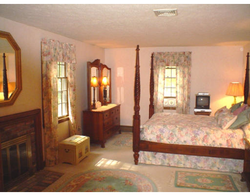 194 Riverside Drive Norwell, MA 02061 - Photo 10 of 12 Gallery Image 10