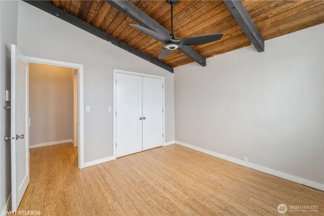 $549,900 | 3717 Beach Drive Southwest, Unit 319, Seattle, WA 98116