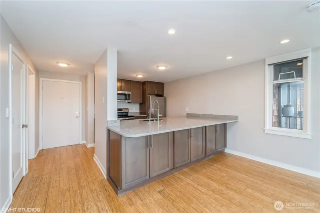 $549,900 | 3717 Beach Drive Southwest, Unit 319, Seattle, WA 98116