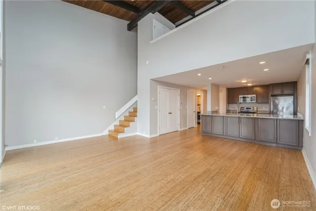 $549,900 | 3717 Beach Drive Southwest, Unit 319, Seattle, WA 98116