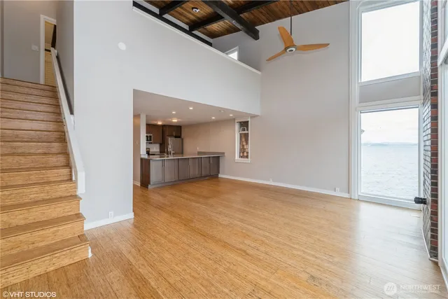 $549,900 | 3717 Beach Drive Southwest, Unit 319, Seattle, WA 98116