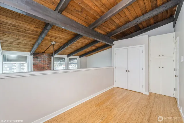 $549,900 | 3717 Beach Drive Southwest, Unit 319, Seattle, WA 98116