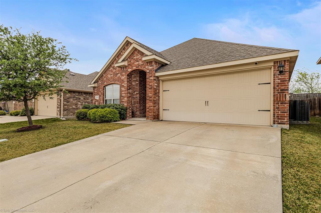 2440 Willard Way Forney, TX 75126 - Photo 4 of 25