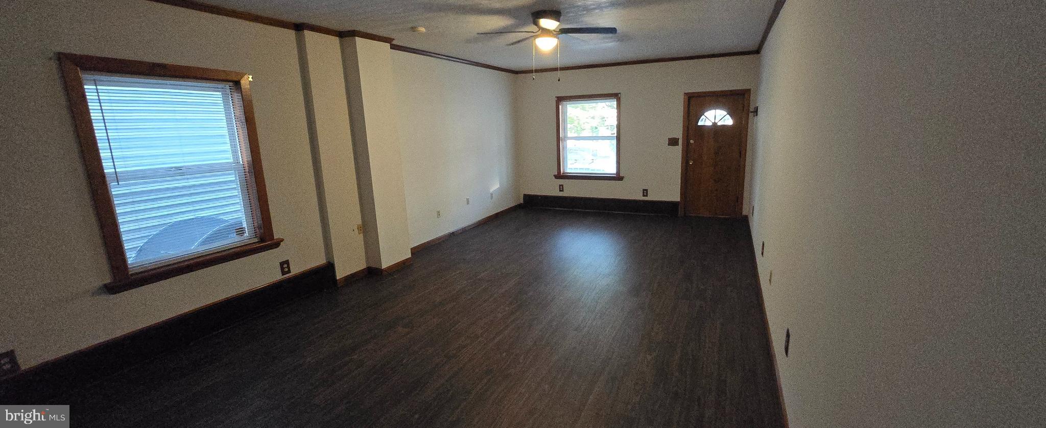 325 West Spring Street Frackville, PA 17931 - Photo 8 of 18