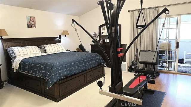 a bathroom with a toilet and a bathtub