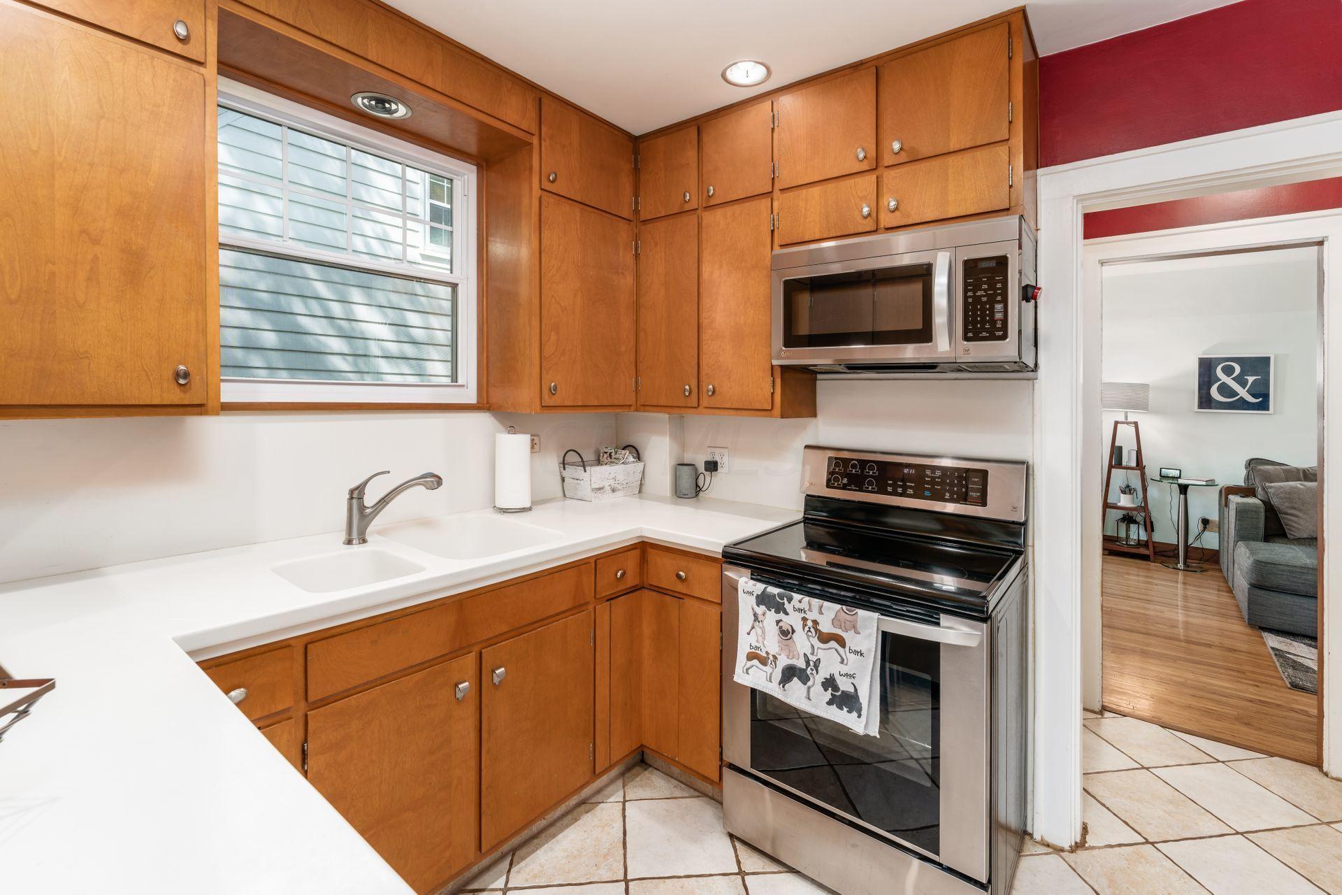 197 Fallis Road Columbus, OH 43214 - Photo 16 of 48 Gallery Image 16