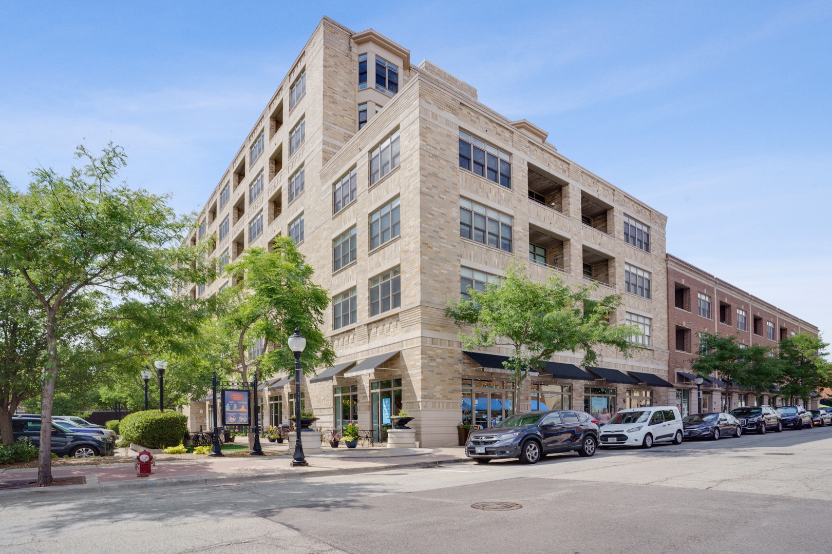 10 South Dunton Avenue, Unit 703, Arlington Heights, IL 60005 Compass