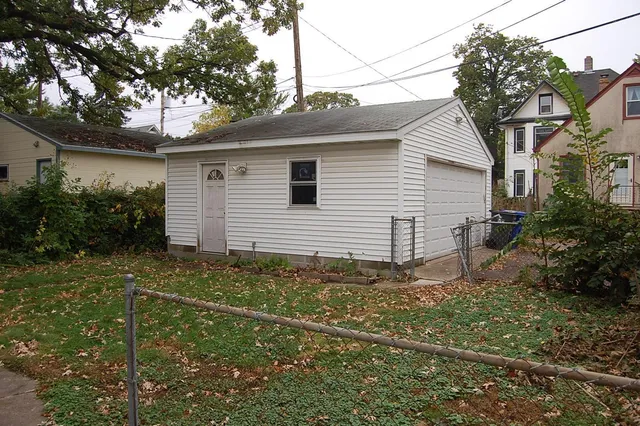 $225,000 | 715 Fry Street, St. Paul, MN 55104